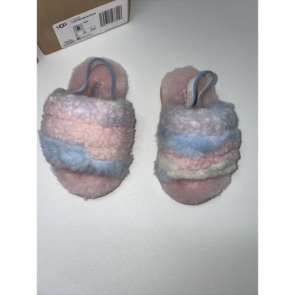 Girl's Slippers UGG Kids Fluff Yeah Slide Cali Collage (Toddler/Little Kid) Sz 6